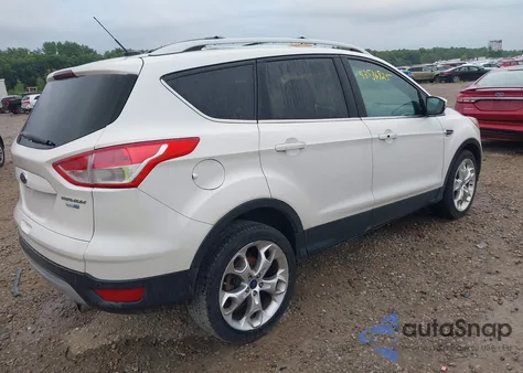 2013 Ford Escape Titanium z USA, uszkodzony, nr VIN 1FMCU9J93DUA90631